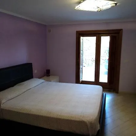 Casa Leone Apartment *